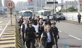 出警爆料抢劫案例最新,最新抢劫案紧急通报，警方全力追捕嫌疑人