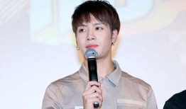 娱乐圈直播爆料准吗,揭秘真相还是虚张声势？