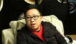 娱乐爆料猜猜她是谁,神秘明星身份大猜想，她究竟是谁？